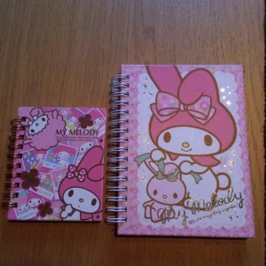 My Melody anteckningsblock - 2 st Supersöta anteckningsblock med My Melody. Säljes tillsammans och priset är inkl vanlig frakt 🍓