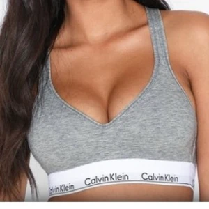 Calvin klein Bh - säljer min calvin klein bh.Använd fåtal gånger, i bra skick.Köparen står för frakt.Storlek S