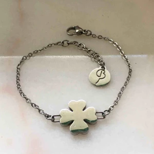  - Armband med fyrklöver från Edblad 🍀 Buda!
