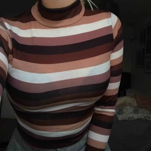  - Randig polo från Missguided :) aldrig använd 