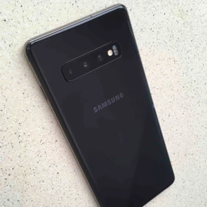  - Only 2 month of use, still has all of the plastics, any scratches. With box and all of the cables.