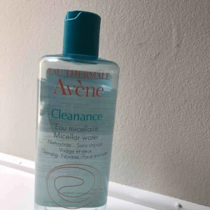  - Micellärt vatten Endast öppnad o testad  Avene   Köptes för ca 150kr