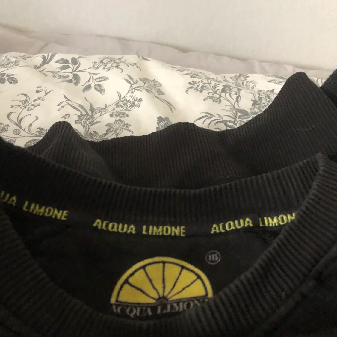 Acqua Limone Sweater Svart - 91