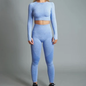 Tränings set ljusblått - Använd fåtal gånger, säljer pågrund av att jag har fler