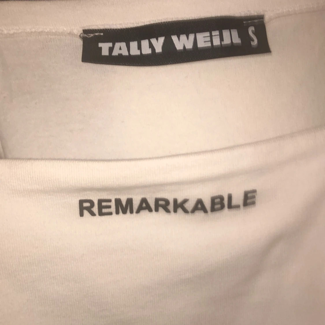 Vitt linne med text - 91