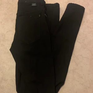 Dr denim solitaire jeans - Högmidjade, endast testade. Storlek M 🌸