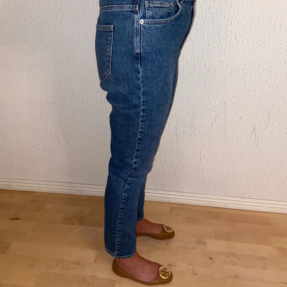 Blåa Carin Wester jeans . Jeans & Byxor.