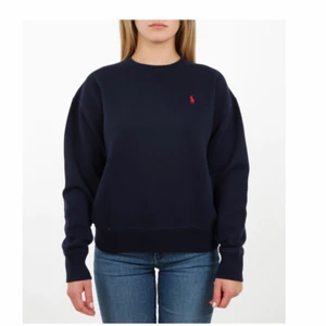 Ralph lauren tröja i bra skick 💘 - Säljer denna fina tröja som länge varit min favorit, men den kommer inte till användning längre. (Köpt för 1400)