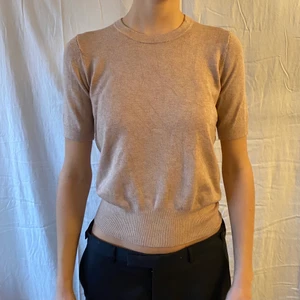 Finstickad tröja - En superfin stickad tröja från zara. 