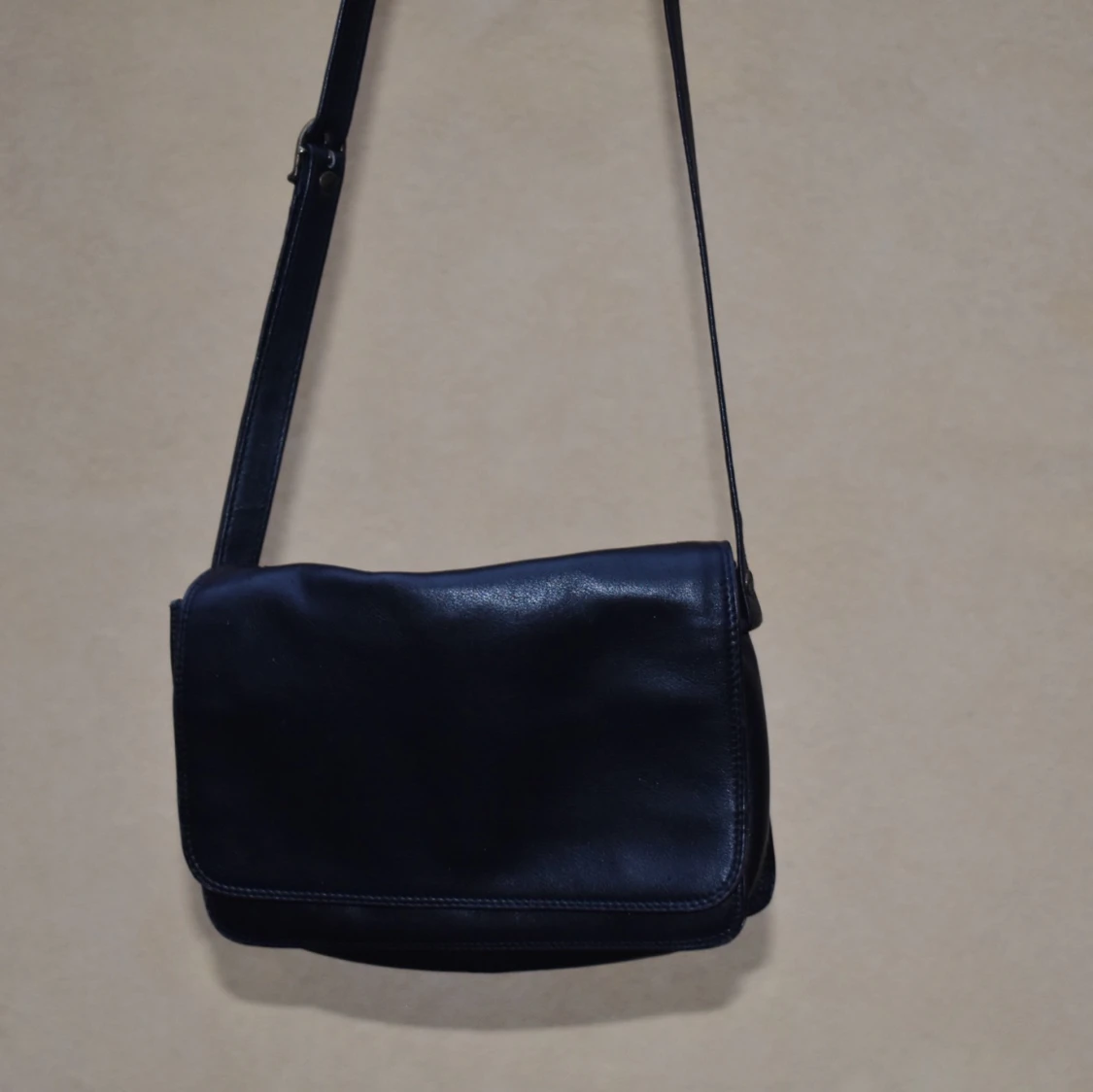 perfekt svart väska - 91