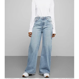 Weekday jeans🦋💙 - SÅLD😎💓