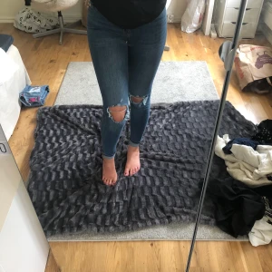 Jeans - Jens som tyver aldrig kommit till användning