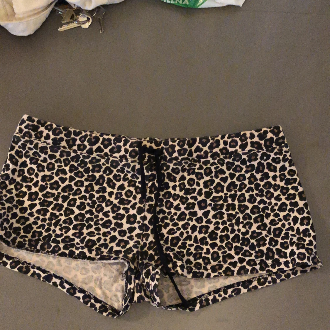 Korta shorts leopard 