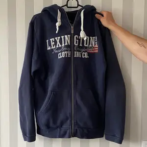 Lexington hoodie i bra skick