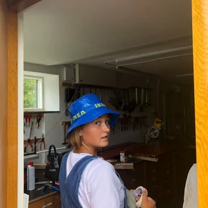 IKEA Bucket Hat - Snygg bucket hat sydd av en IKEA-påse, mycket unik & cool. Frakt 22kr. 