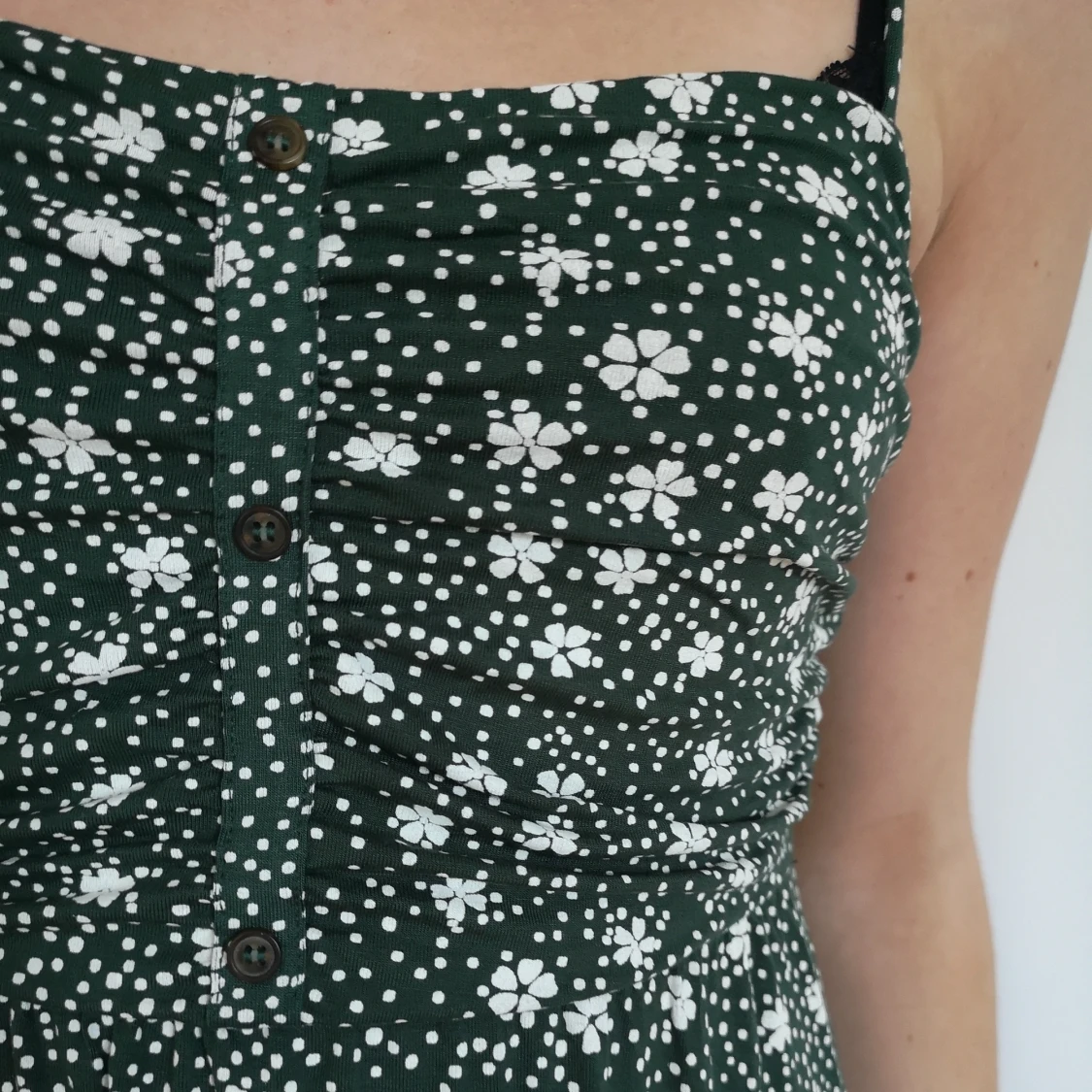 Fin blommig sommarklänning - 91