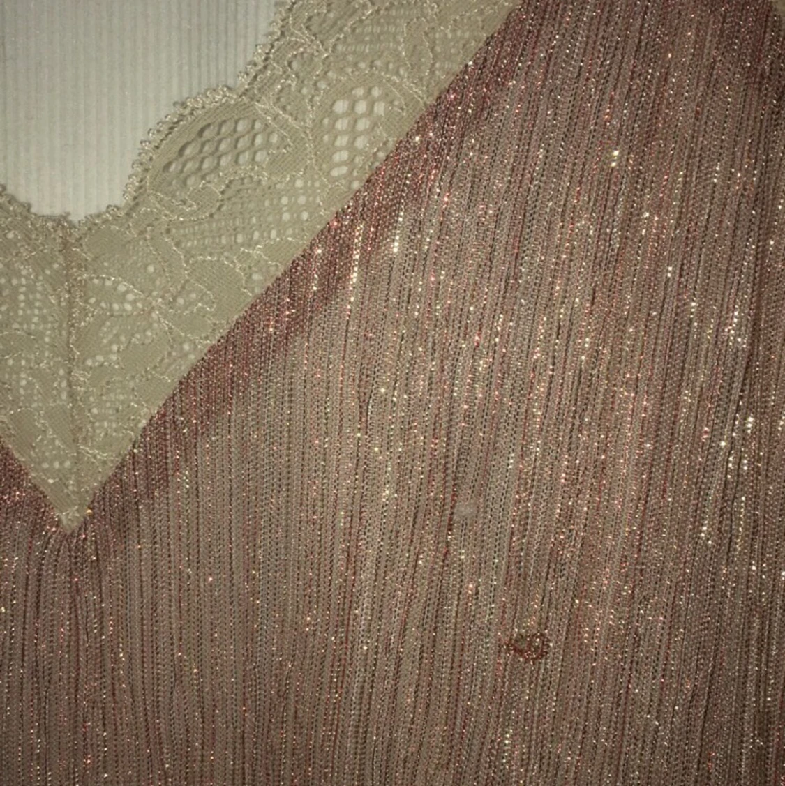 Glittery pink singlet  - 91