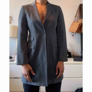  - Snygg halvlång kavaj ifrån Esprit 🌟