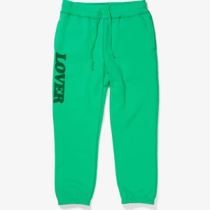  - Bianca Chandon sweatpants! Använda 3 gånger! det är storlek M men skulle säga att de kan passa allt från S-L beroende på hur lösa eller tajta man vill ha de i midjan!❤️Köpta för 1500 på tres bien i malmö 💘