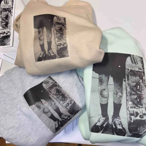 Uf-Företag!! Hoodies 💘🌸 - Sänkta priser!!💗💘vi är ett uf-företag som köper hoodies second hand och sedan trycker detta balla trycket på, vi köper second hand för att minska klädproduktionen!! Vi har ca 10 hoodies kvar. Skicka privat för färger, storlekar och flera bilder ⚡️💜💘