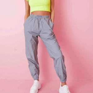  - Reflexbyxor. Riktigt snygga! Aldrig använda, säljer pga lite för små