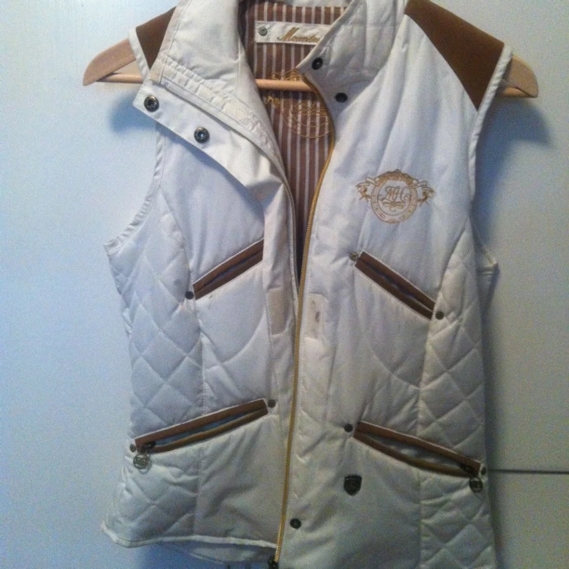 Väst   - 1384608347