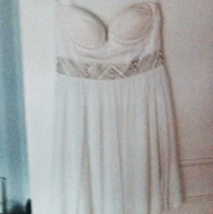 Den perfekta studentklänningen. Använd 1 gång - Den perfekta studentklänningen. Använd 1 gång