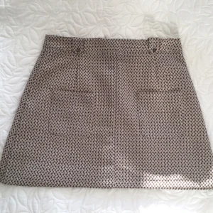  -  Cute short retro skirt 