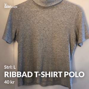 Grå, Ribbad T-shirt med polokrage från BikBok i fint använt skick. Säljes för 40kr.