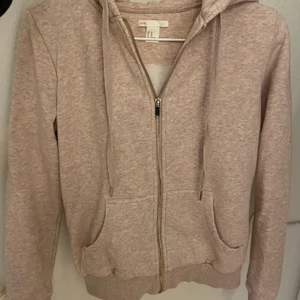 beige/rosa kofta - beige/rosa kofta, frakt ingår inte i priset💕