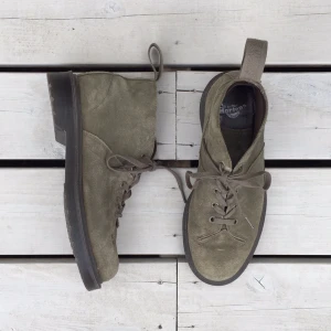  - Forest green Dr Martens EU size 39. Only worn outside two times. 