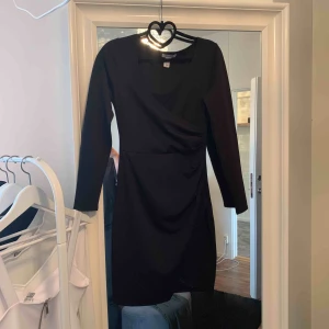  - Klänning från Nelly