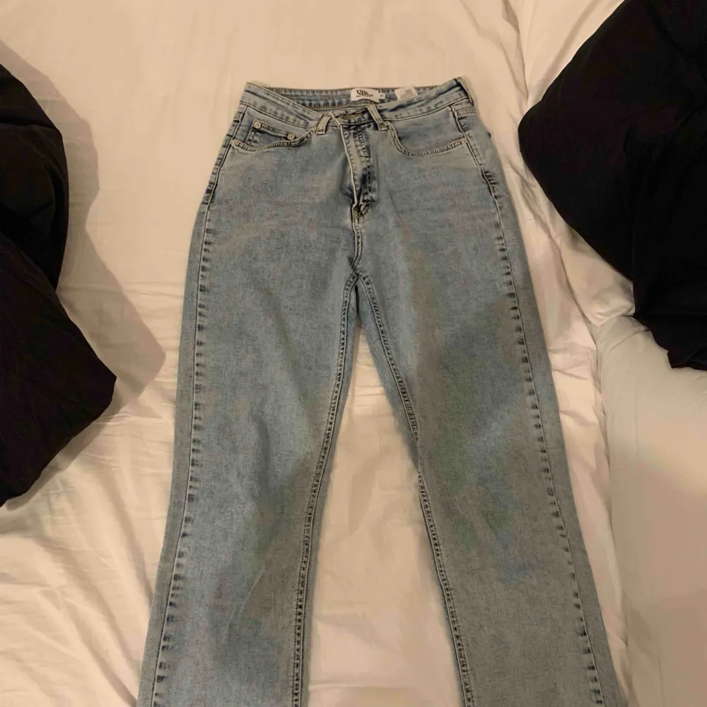 Jeans från Nakd som jag inte kommer till användning längre, köpare står för frakt!. Jeans & Byxor.