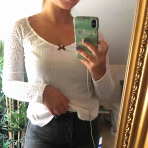  - Vädligt fin långärmad tröja från odd molly 