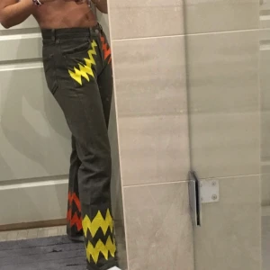 Iggy Jeans  - Riktigt coola Vintage Levis jeans designade av Iggy Jeans. Använda en gång, jag brukar ha storlek 36 i jeans och de passar perfekt på mig! 