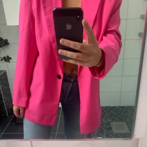 Kavaj från Asos - Kavaj från Collusion (asos), oversized men storlek S/M. ALDRIG använd