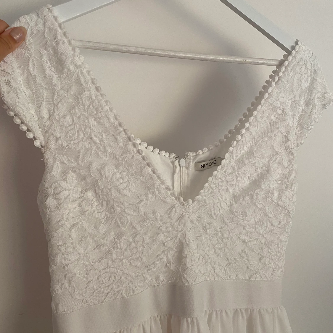 Vit skitsnygg klänning - 90