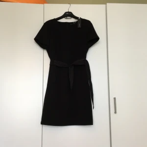 Espirit - Nytt Klänning 