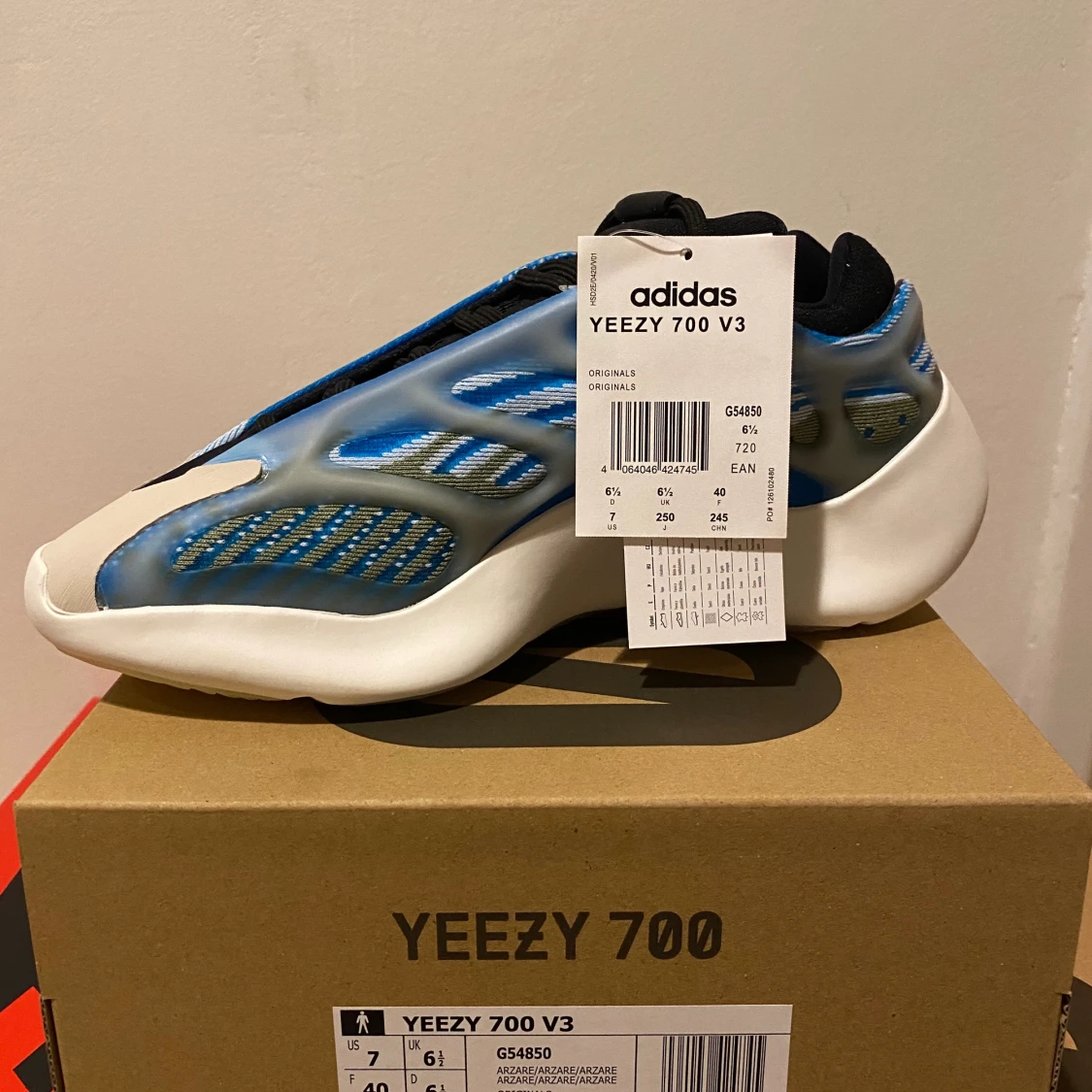 Adidas Yeezy 700 arzareth  - 91