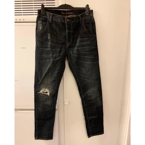  Bondelid jeans - Bondelid jeans, Str: 33/34, Modell: Herr, Skick: som nya (använda 2 gånger), Pris: 250kr.  Kolla gärna in mina andra inlägg, Vi intresse av fler varor så fixar jag ett bra paketpris!