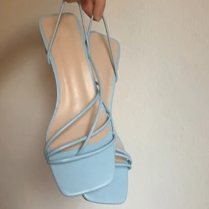 Klackar - Helt nya och oanvända klackar från Asos (märke: Z_code_Z) Underbar färg och design🧚🏻