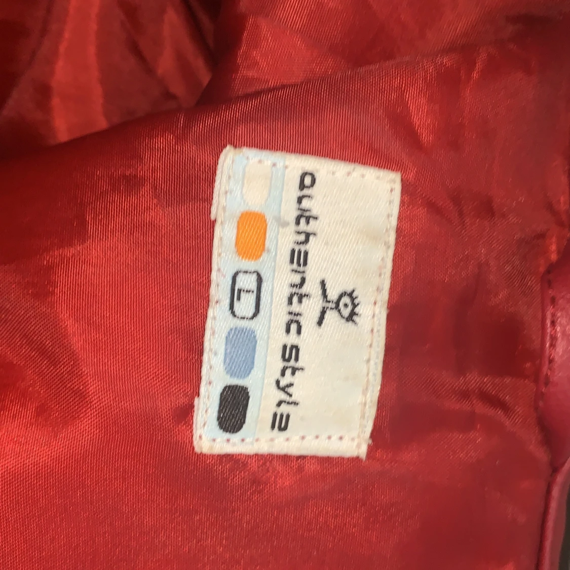 Röd skinnjacka storlek (L)  - 91