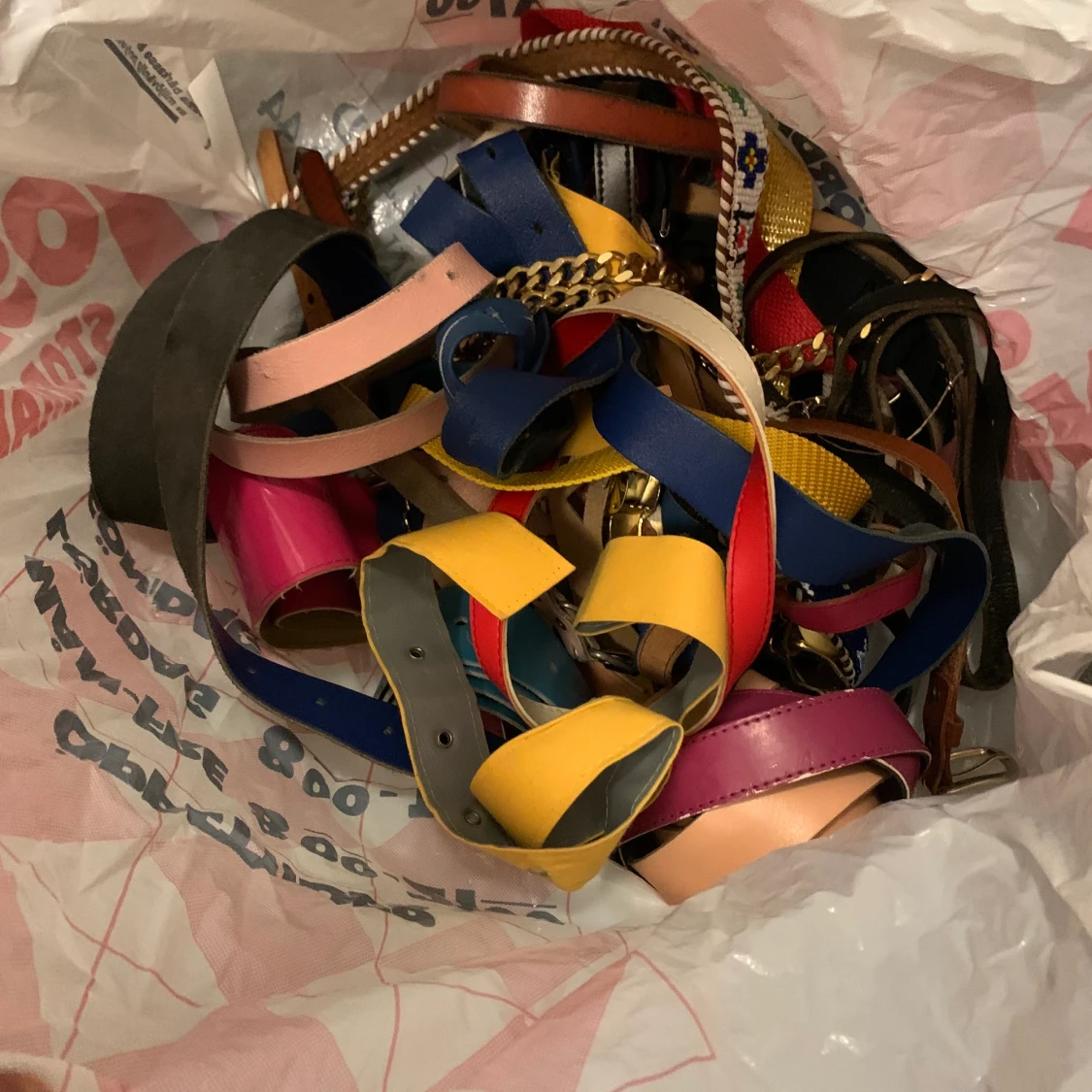 En påse med massa olika gaml skärp