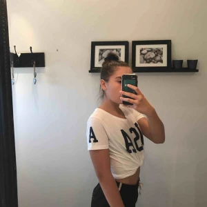  - Skicket är superfint, aldrig använd, ett ”A” på vänster axel och ”USA” på bröstkorgen, inga fler tryck.