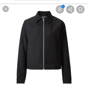 Carin Wester jacka - Carin wester jacka Tekla i storlek 34. Tunn sommarjacka. Endast använd ett fåtal gånger, säljer pga fel storlek. Inköpt för 599! 