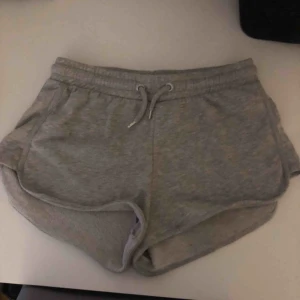  - Mjukis shorts från Gina, frakten ingår i priser 💞