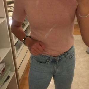 Super fin stickad tshirt - Super fin rosa stickad tshirt från hm, använt endast 2 gånger.