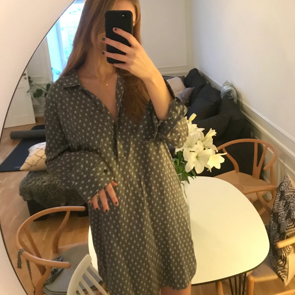 Snygg klänning i 100% silke.  - 90