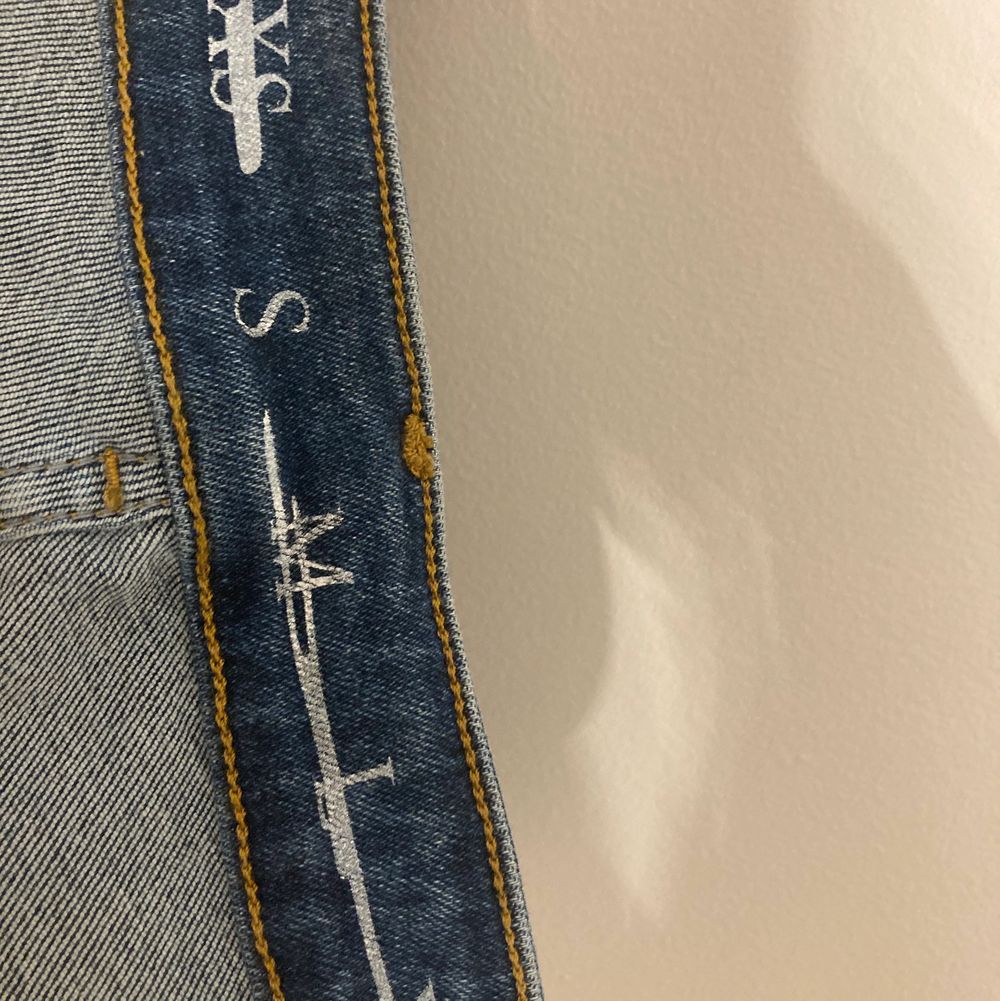 Blåa skinny jeans - Bik Bok | Plick Second Hand