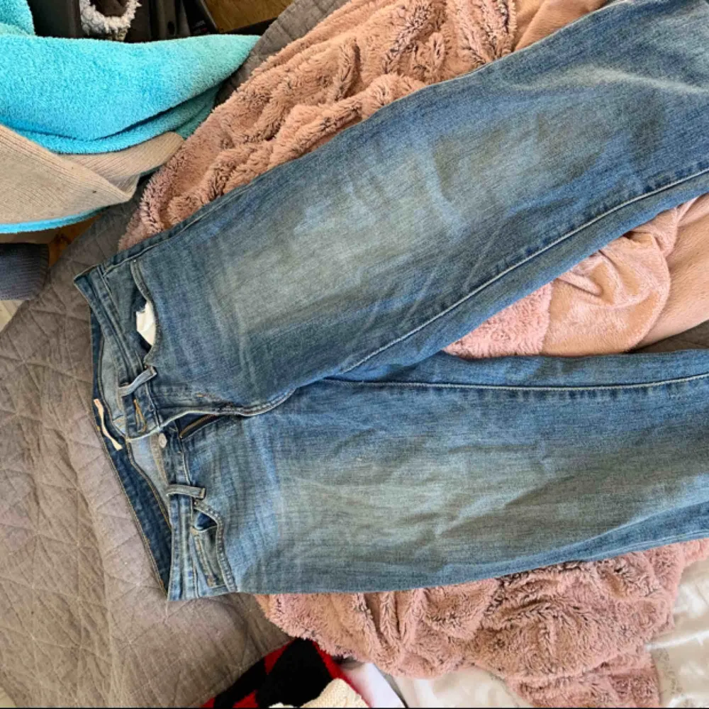 Skitsnygga levis jeans i 715! . Jeans & Byxor.